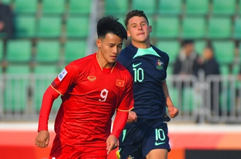 tan-thuyen-truong-u22-viet-nam-gap-kho-nhan-tin-set-danh-truoc-them-vl-cup-chau